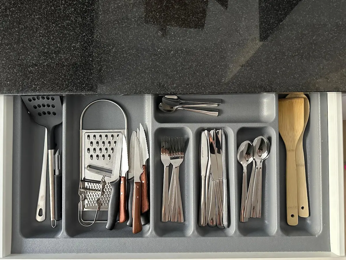 Organised cutlery and cooking utensils drawer at San Blas Stay Alicante